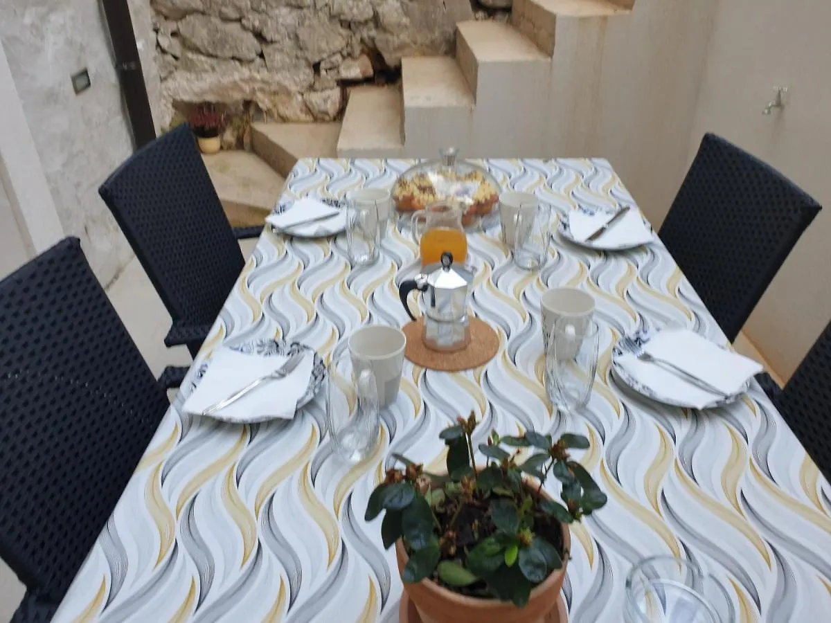 Castel Apartment Mali Losinj